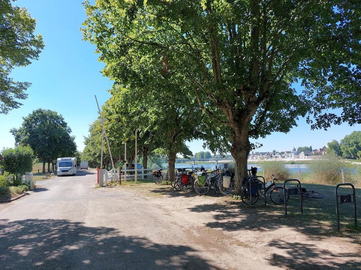 Camping La Maltournee Sigloy Exteriör bild
